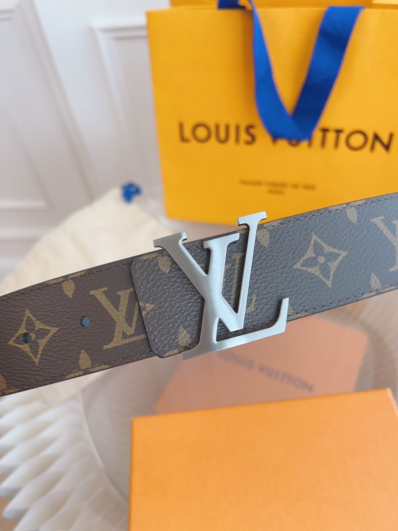 l0vis Vvtt0n belts